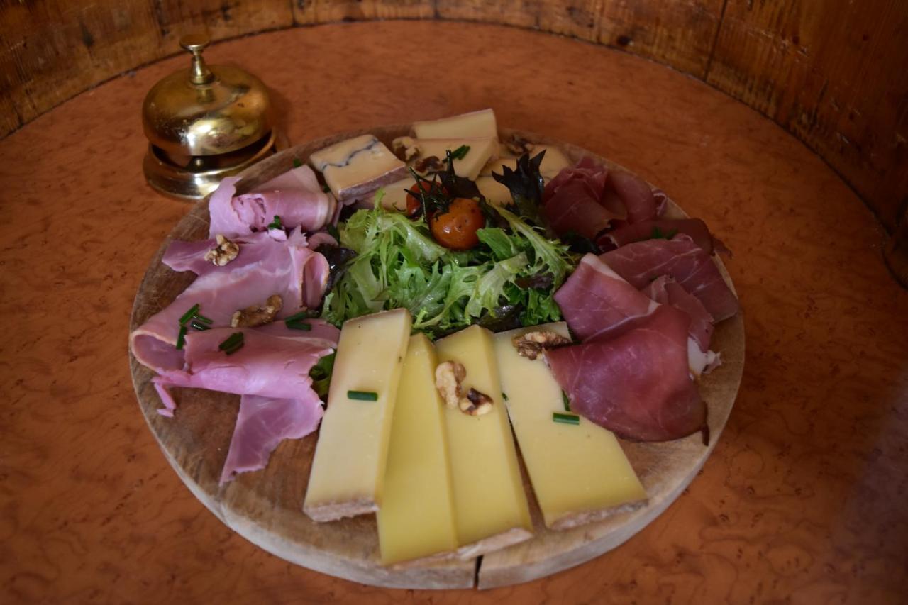 Hotel Restaurant Des Lacs Chaux-des-Crotenay エクステリア 写真