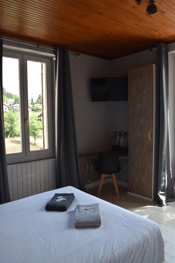 Hotel Restaurant Des Lacs Chaux-des-Crotenay エクステリア 写真